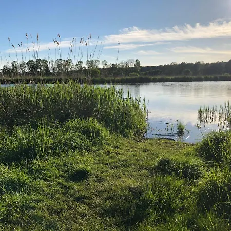 Gutshaus Alt-jargenow Lägenhet