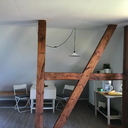 Gutshaus Alt-jargenow Lägenhet