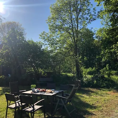 Gutshaus Alt-jargenow * Alt Jargenow