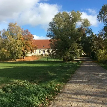 Gutshaus Alt-jargenow * Alt Jargenow